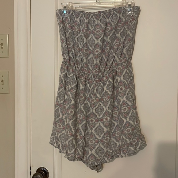 Abercrombie & Fitch Pants - Abercrombie & Fitch Strapless Romper